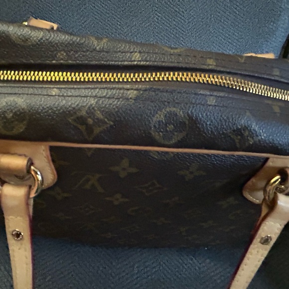 Authentic Louis Vuitton Montorgueil GM shoulder bag. Offers are welcome! - Picture 8 of 14